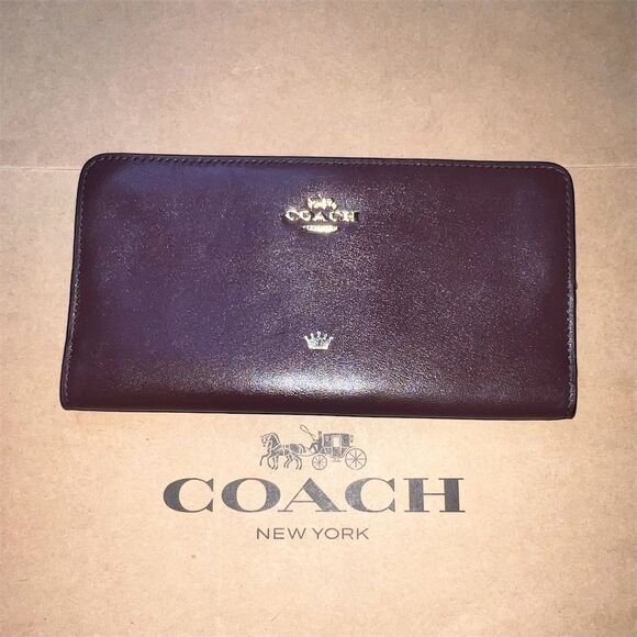 COACH Brown Smooth Calf Leather Slim Wallet w Crown Clutch AUTHENTIC - Picture 1 of 5